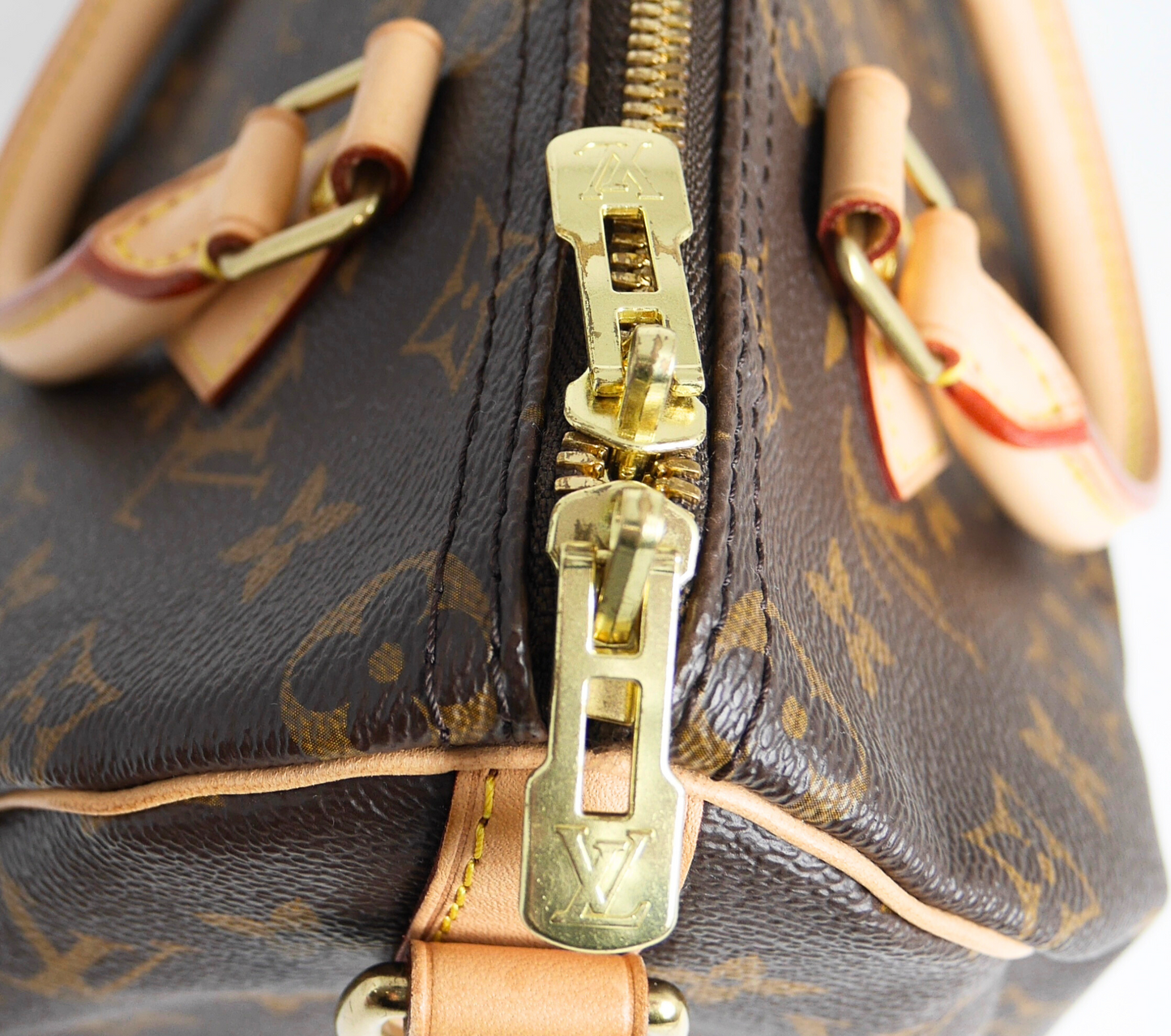 Louis Vuitton Speedy Bandoulière 25 Monogram Canvas M4113